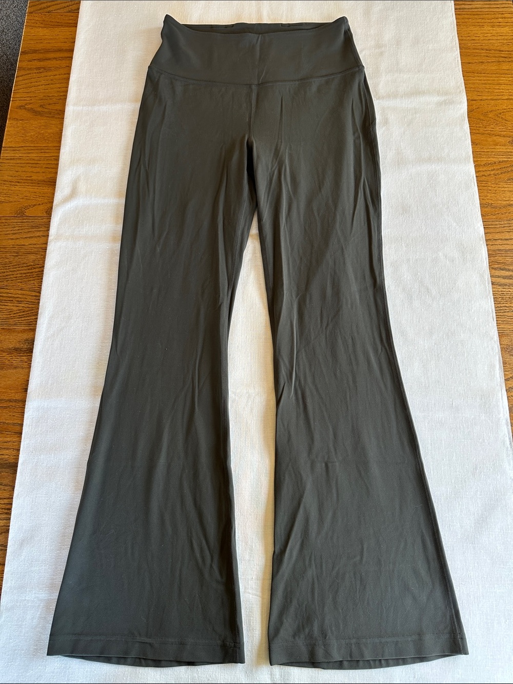 Lululemon Groove Nulu SHR Flared Pant 10 Graphite Grey